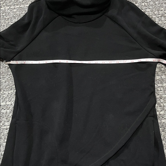 Shambhala | Black Turtleneck With Bottom Crossover - Picture 9 of 11